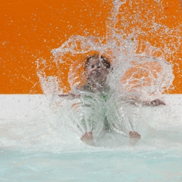 Actividades en las piscinas de Torresolo. / Jarduerak Torresoloko igerilekuetan.